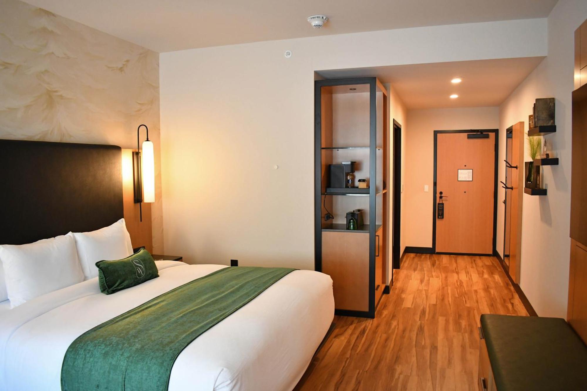The Swiftwater Hotell Exteriör bild