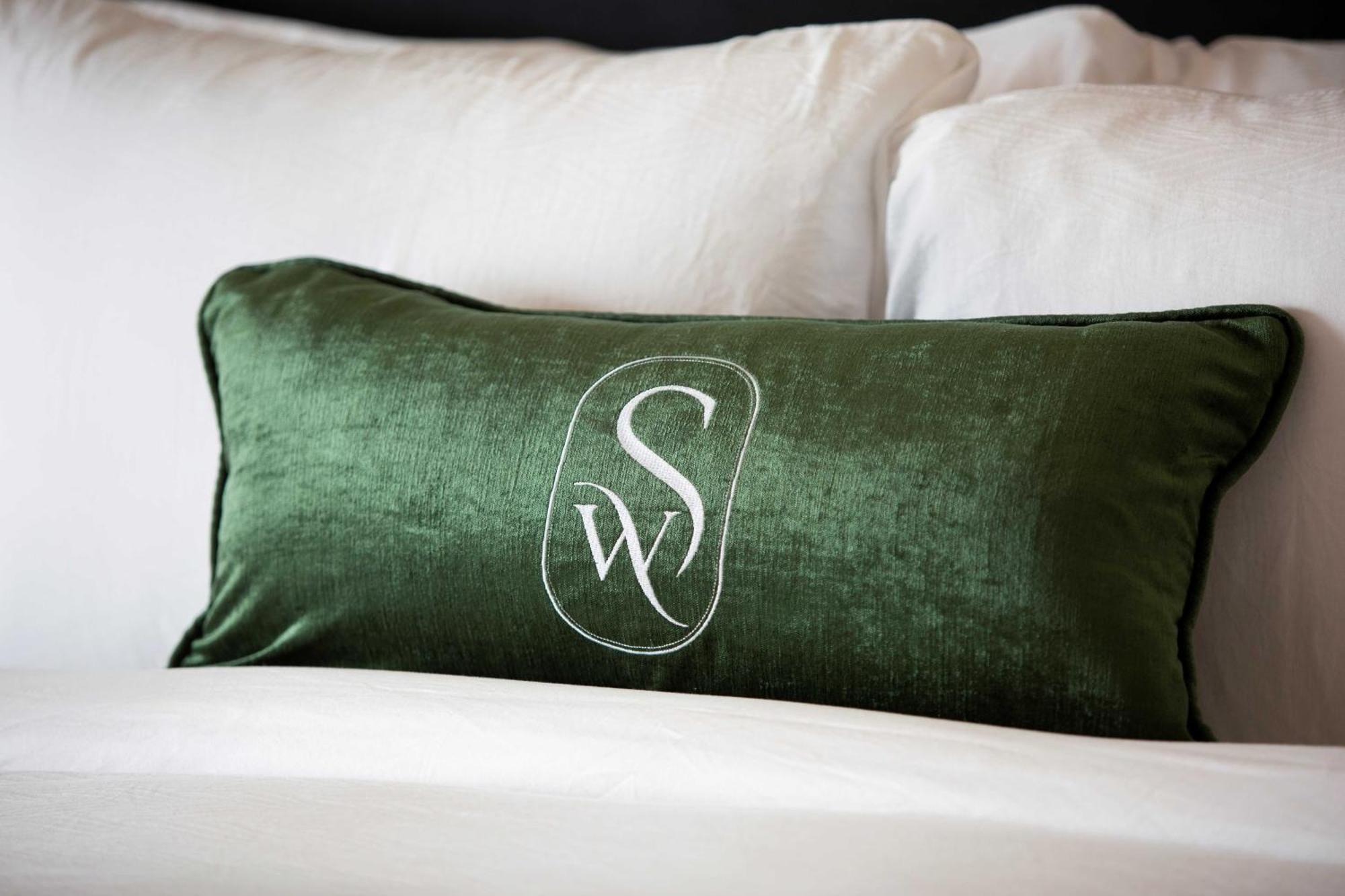 The Swiftwater Hotell Exteriör bild